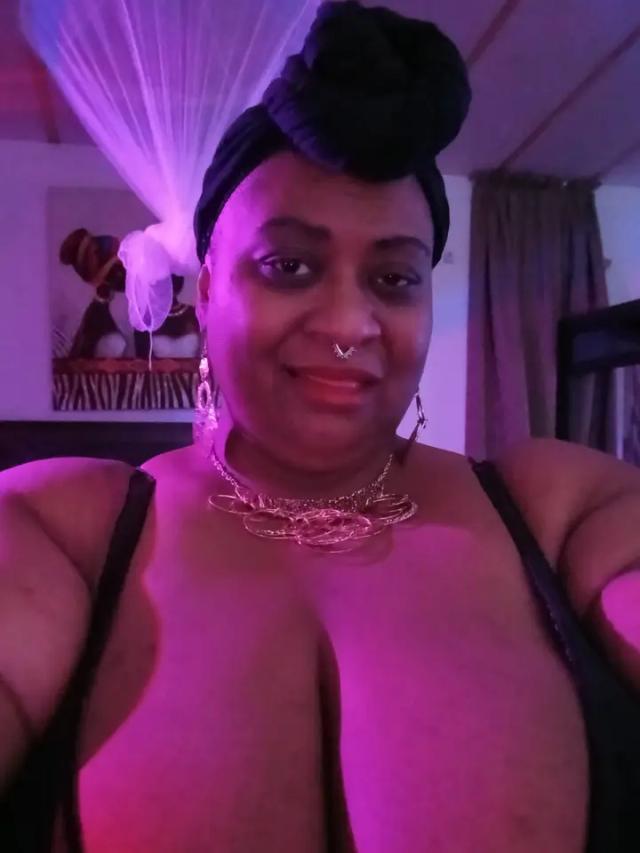 Juicymama803