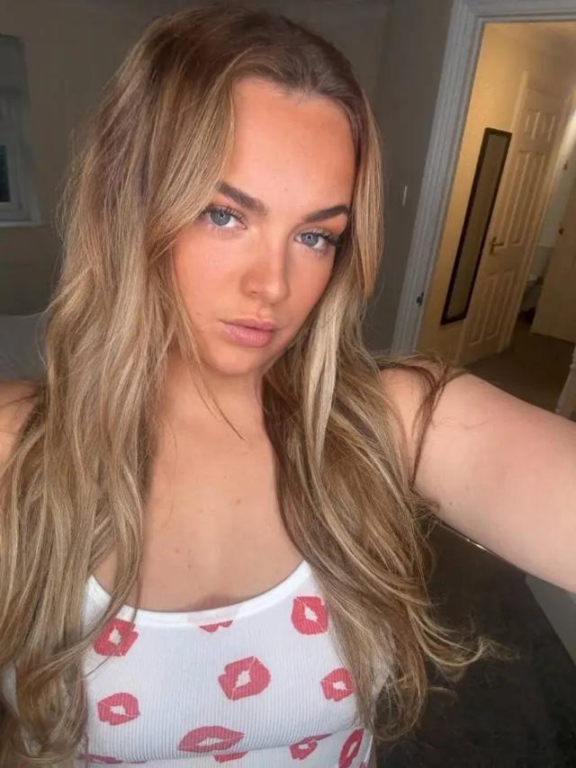 Lottie Lane