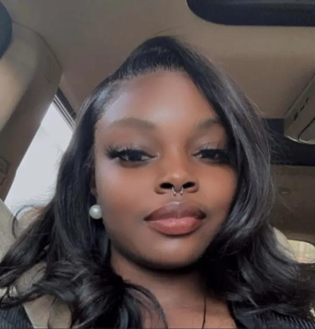 🌸💧MISS MONE’T💧🌸