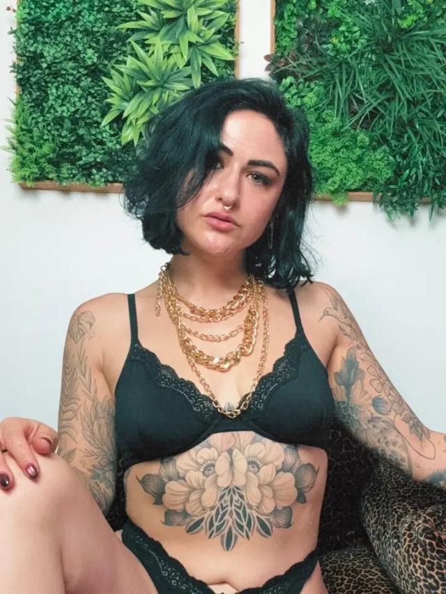 Josie Jaxxon VIP