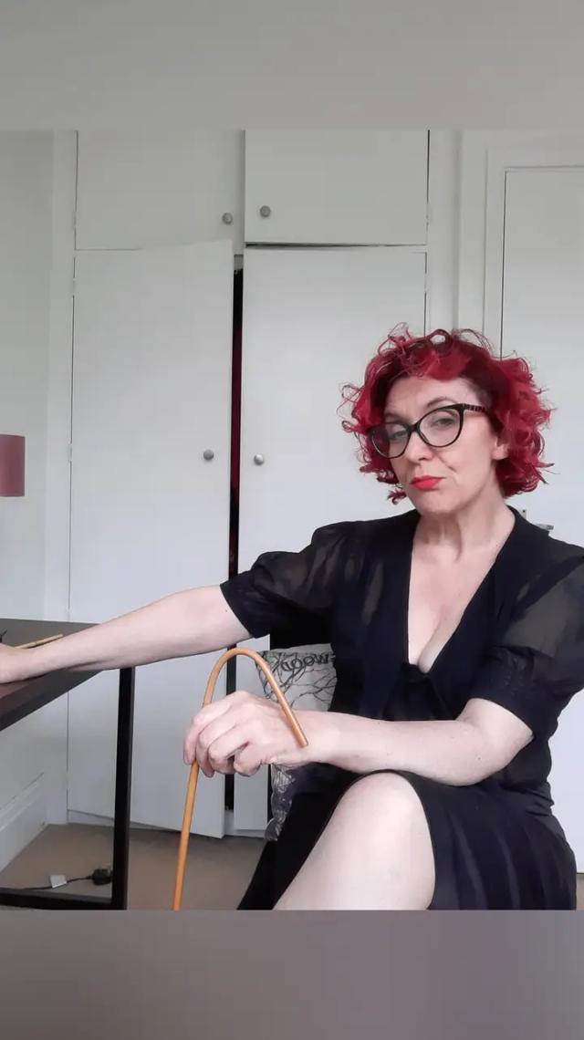 Mistress Lola Von J