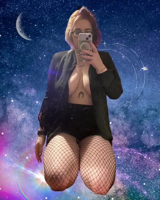𝒱𝒾𝓍𝓍𝑒𝓃 ✨