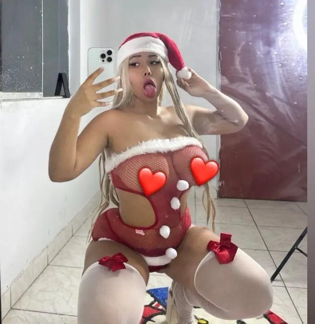 Carla Red