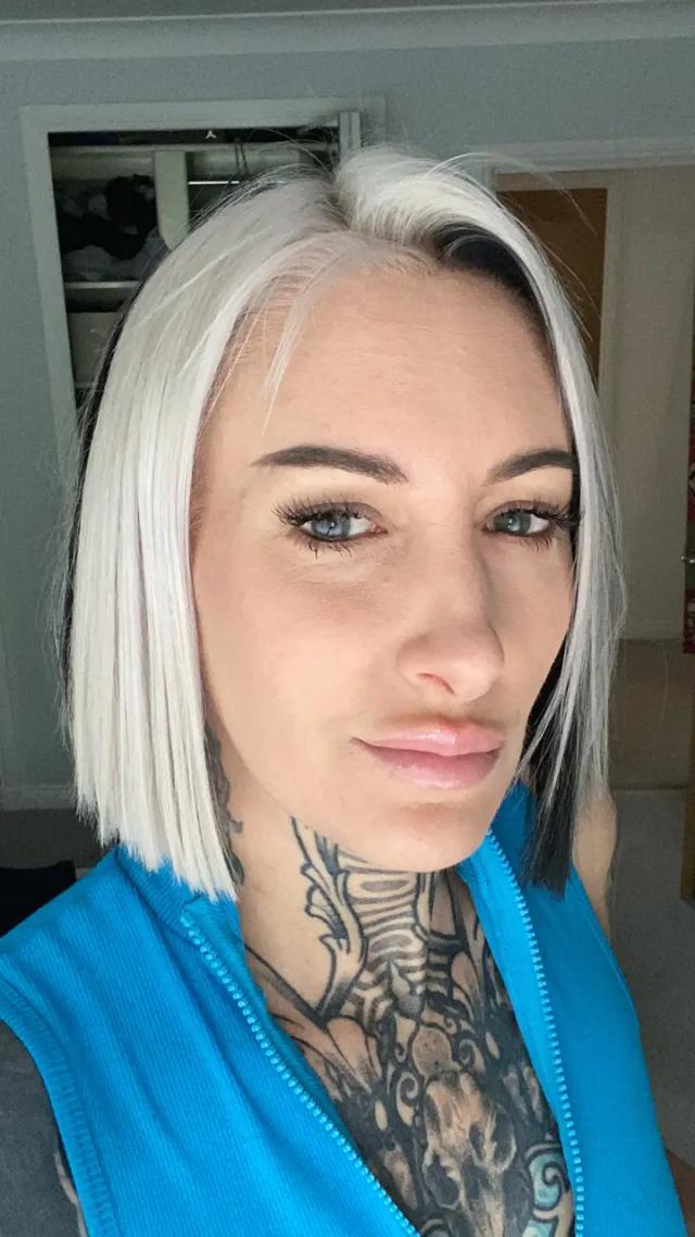 ANGEL LONG ❤️FREE VIDS ON WALL
