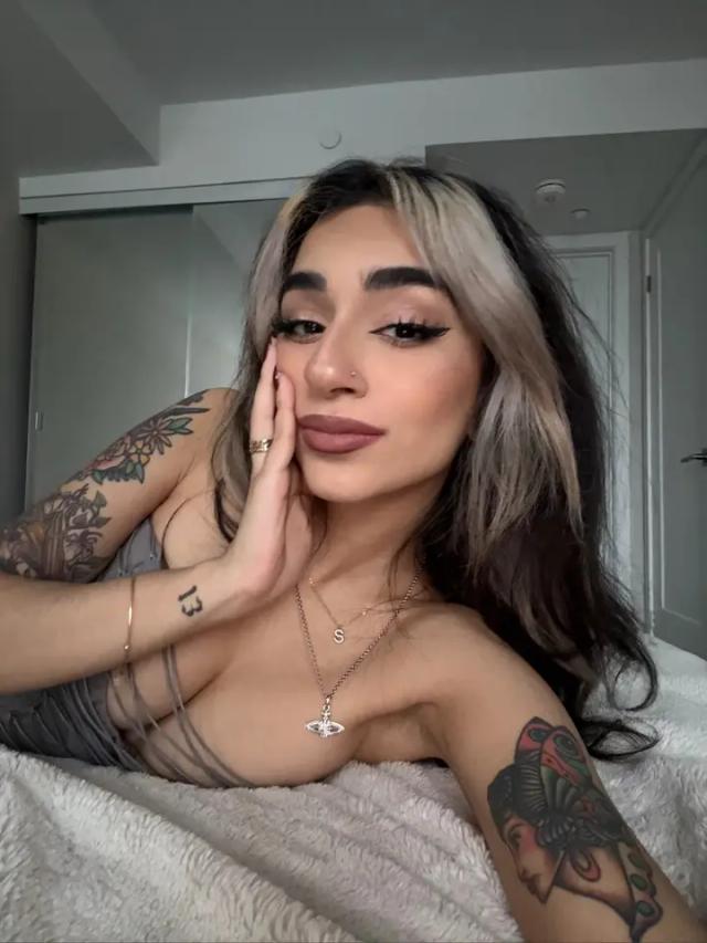 saira 🩶 (hiatus)