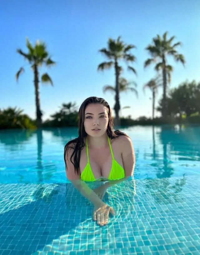 AliceDeaneFree