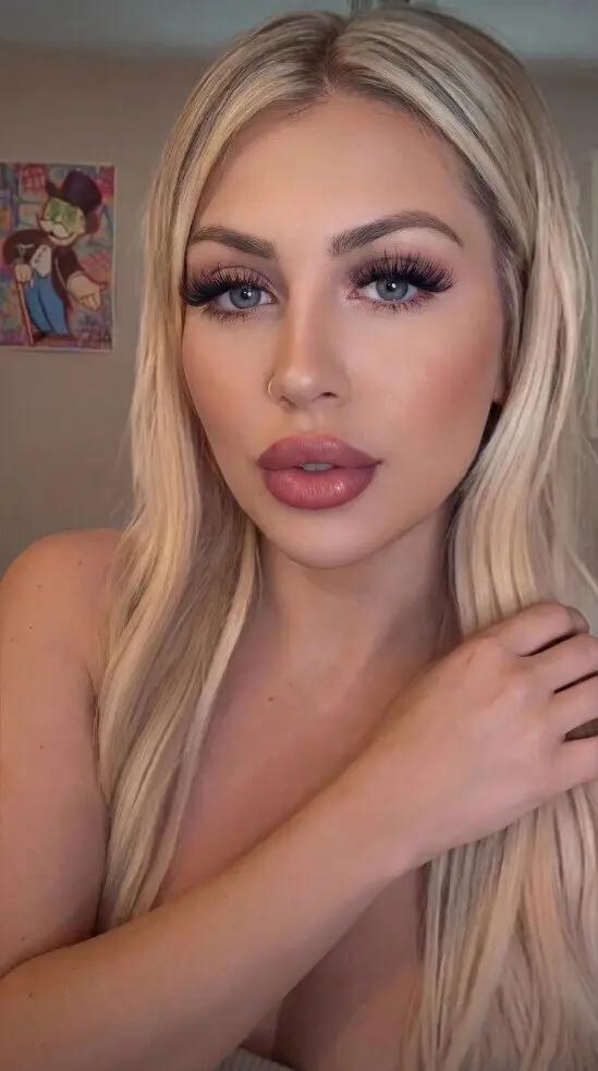HELLCAT BLONDIE #1 SNOWBUNNY🔥