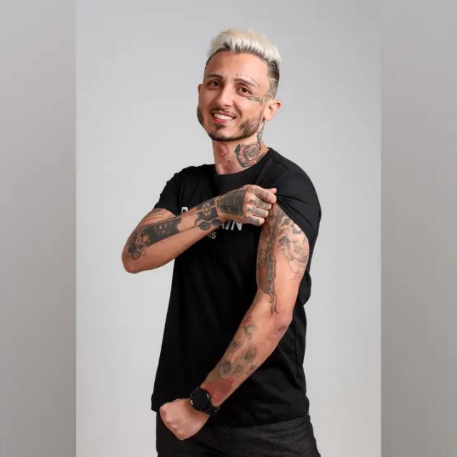 JONATHAN OLIVEIRA