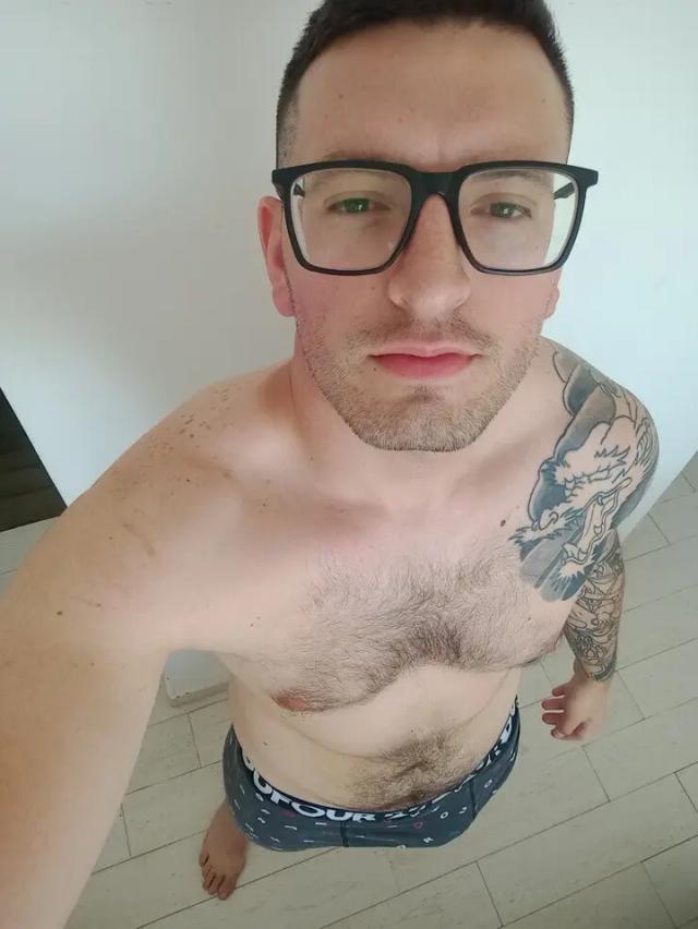ALPHA MALE