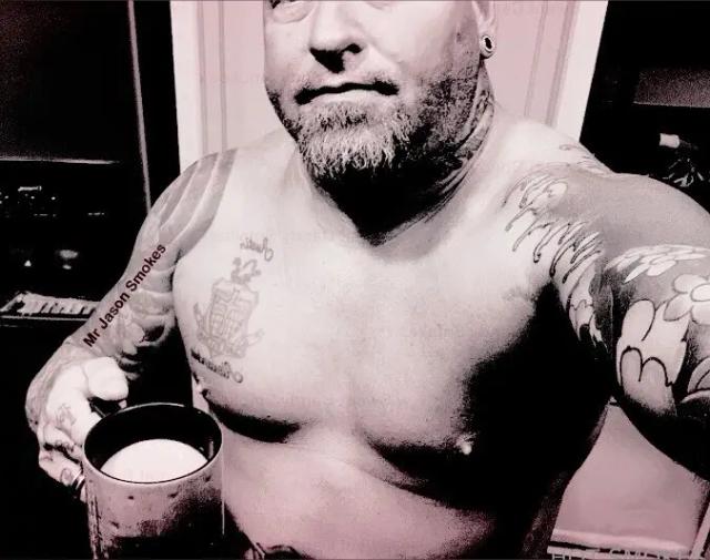 Mr Hot Smokes FREE