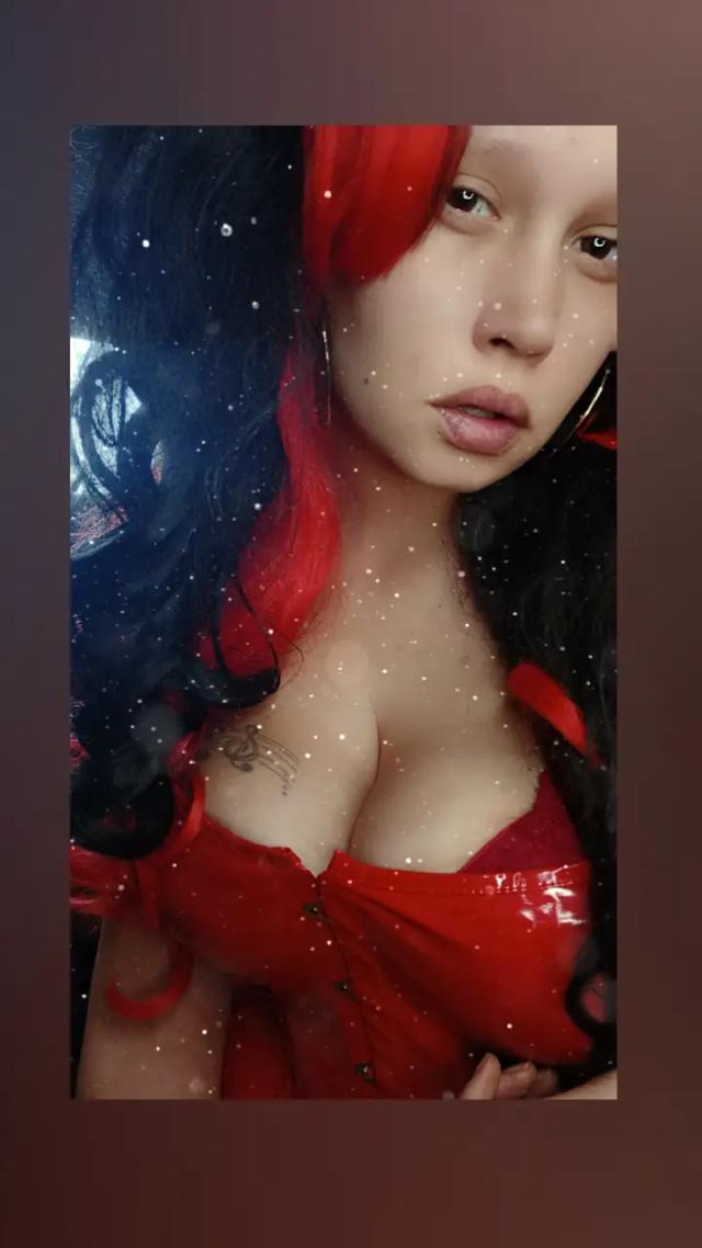 Queen_Maaa