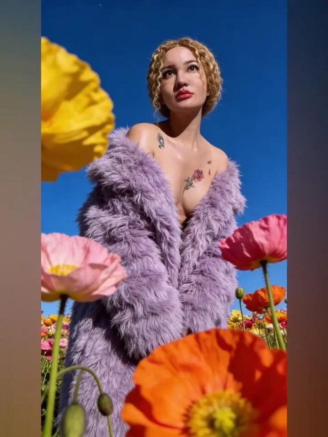 LadyboyBig1