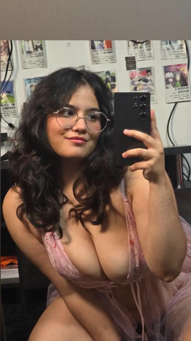 🌸𝙎𝙤𝙛𝙩𝑷𝒊𝒏𝒌 𝙂𝙞𝙧𝙡🌸