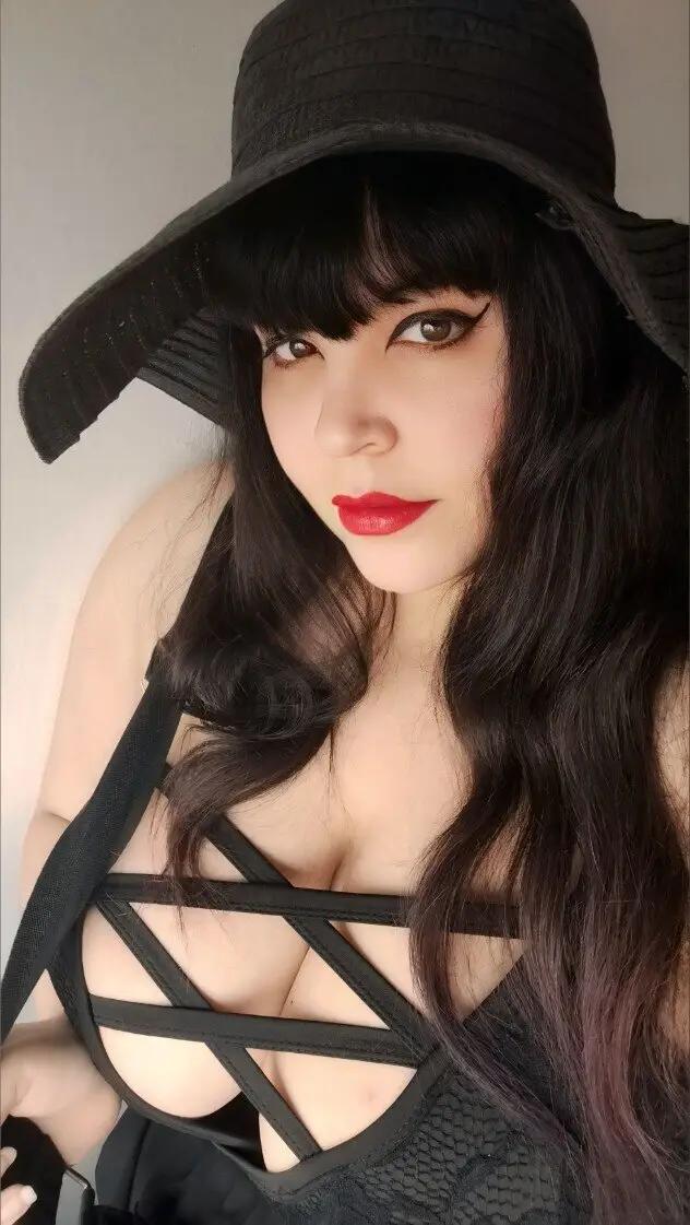 🏺🌺Curvy Goddess Danidarkan🌺🏺