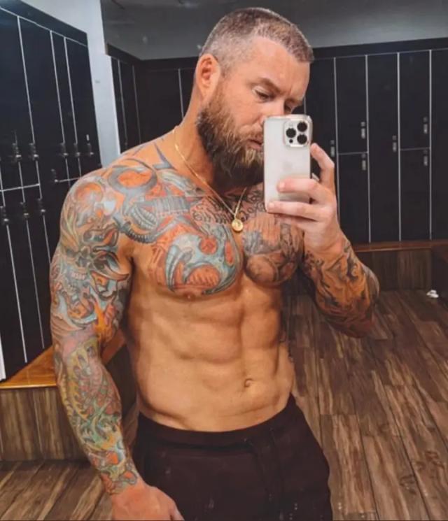 Joshua Hopkins