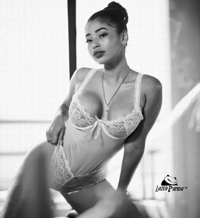 Ari Riv€ra