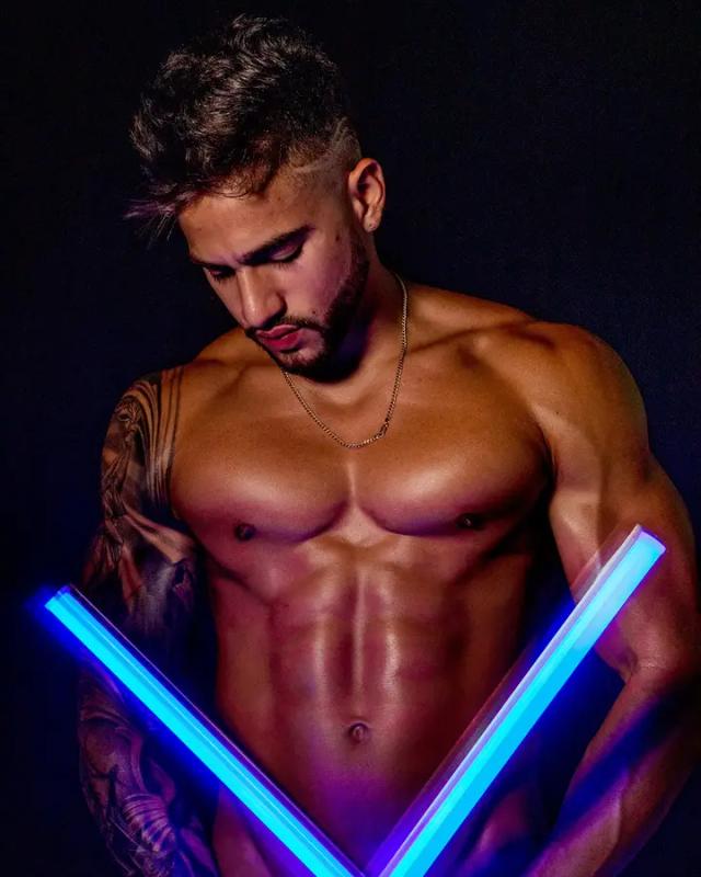Tony  Walker