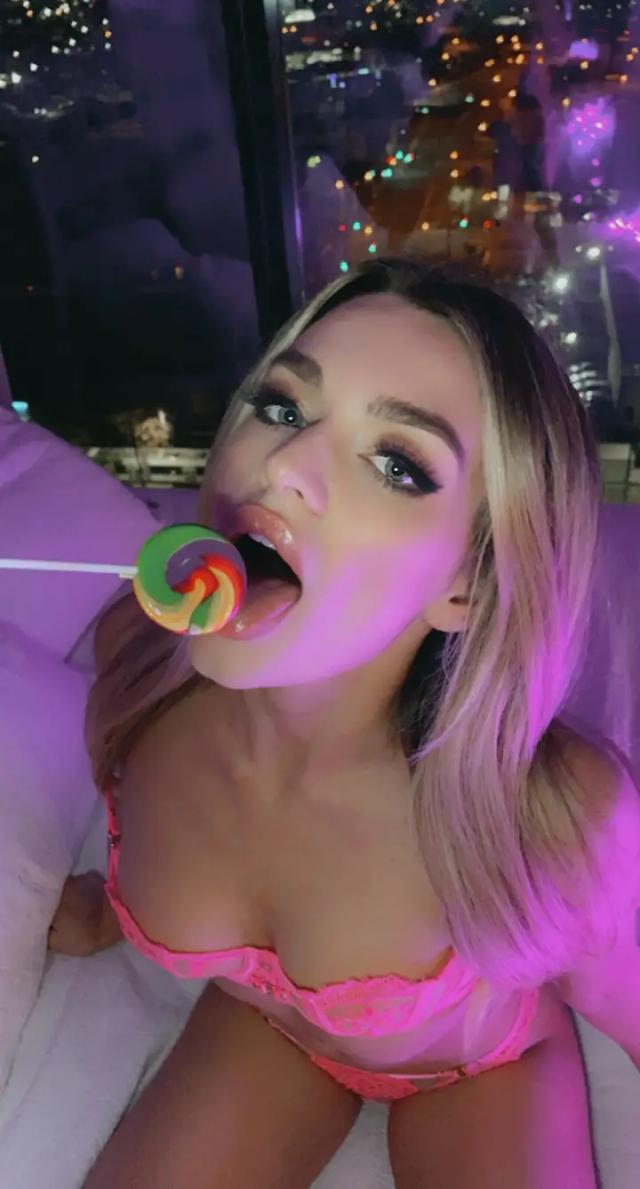 Miki Lollipop