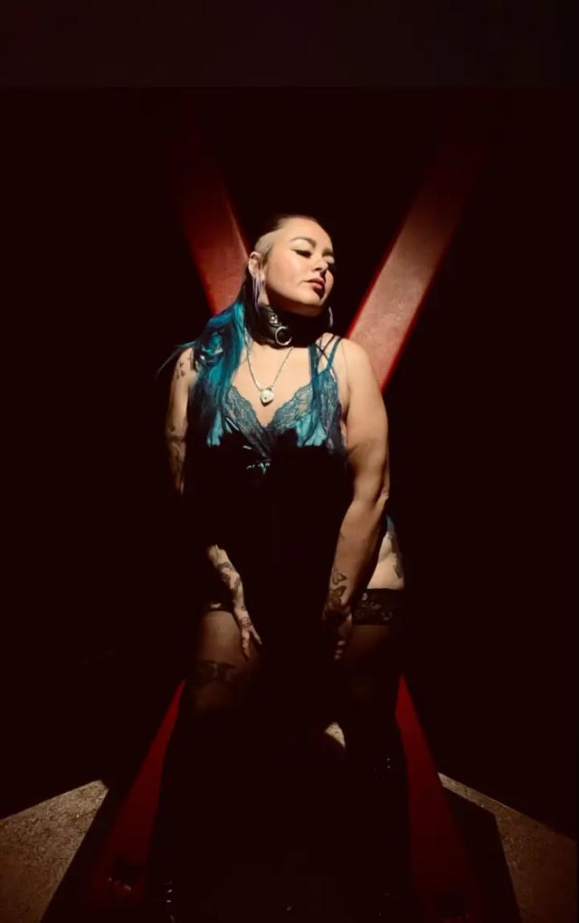 Miss Blu Thiccc’ems