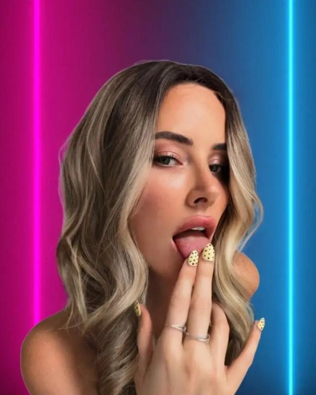 🍒 Vanessa • FREE