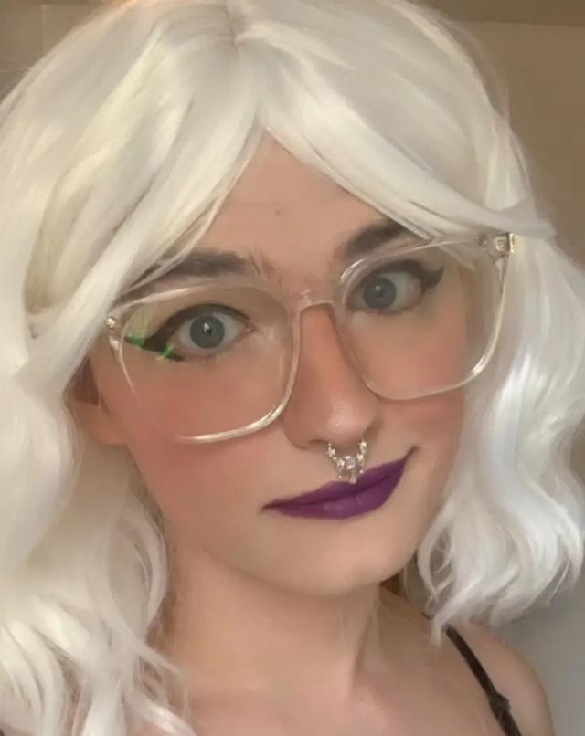 Luna Wolfe TS