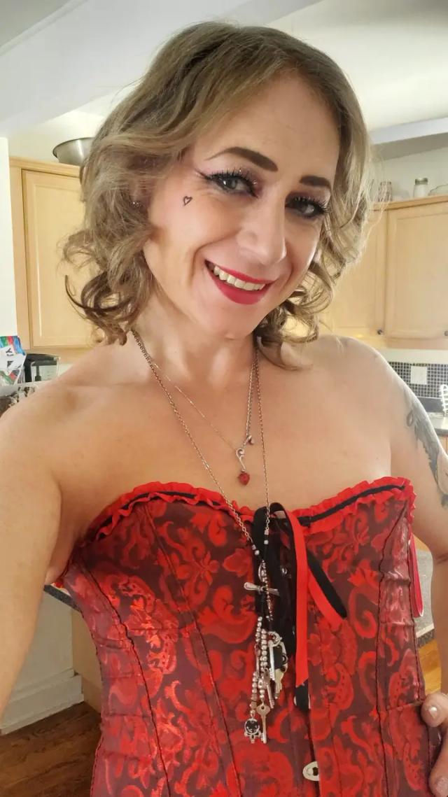Krystall Cox