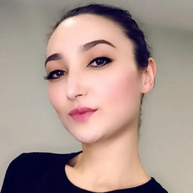 Mistress Leigh