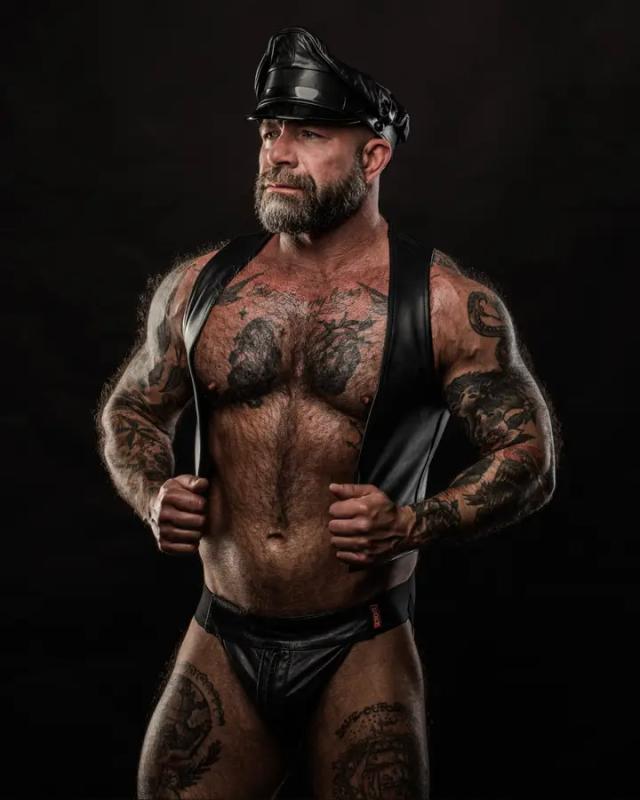 Dickie James
