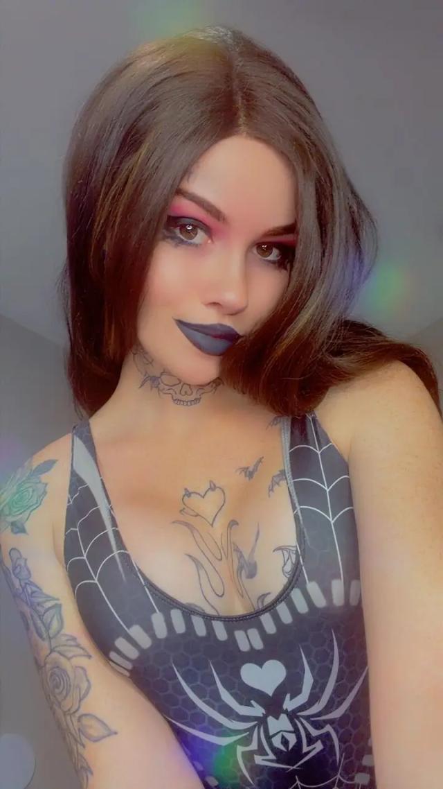 Lana🖤