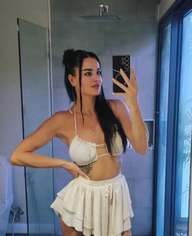 LeniYoung