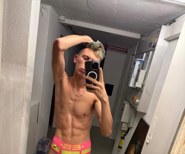 Sexy Boy Top5%
