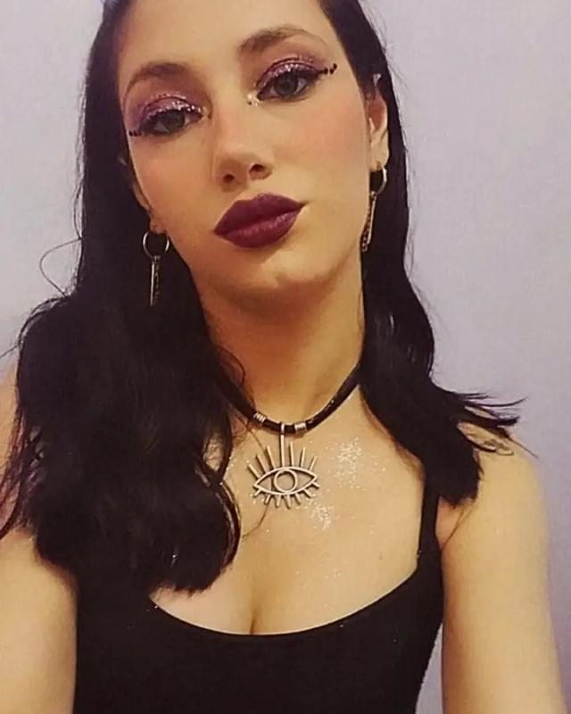 Mica 🔥