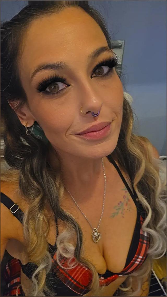 Miss Cyan Skyy
