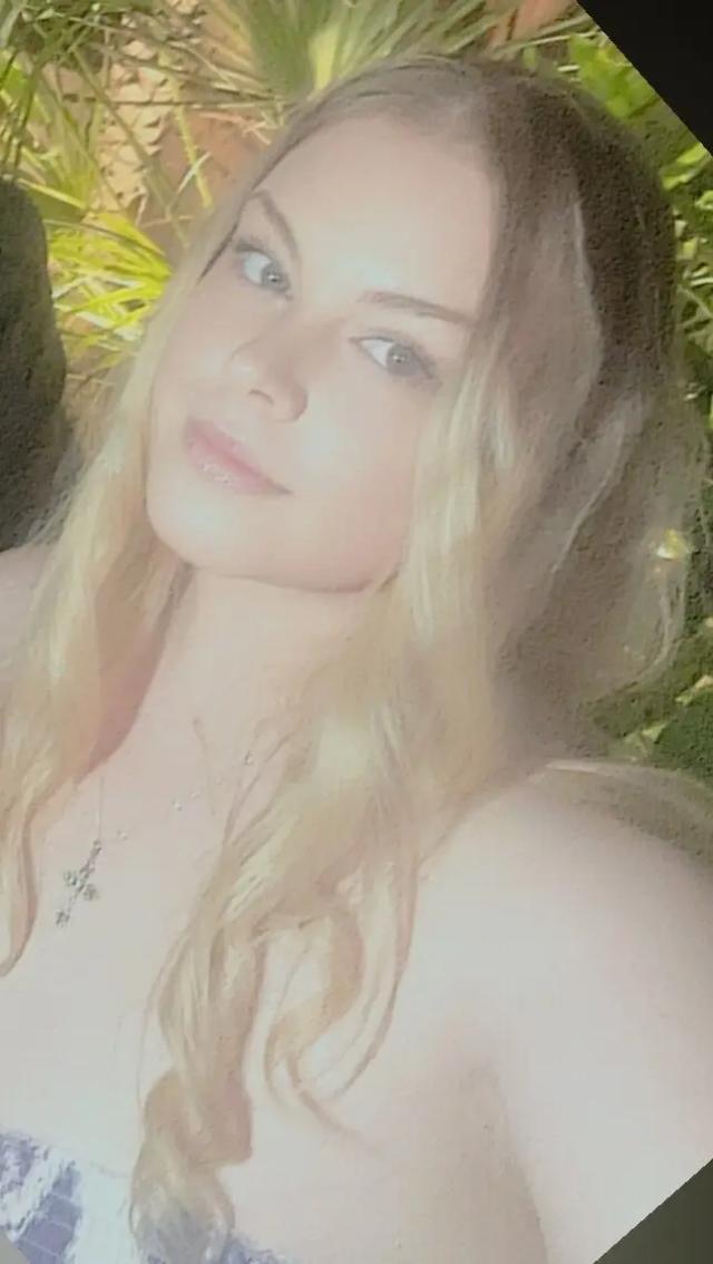 UrDirtyLilSlut