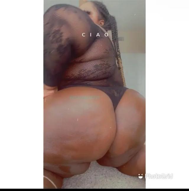 Da’ fat HOOCHIE 😍