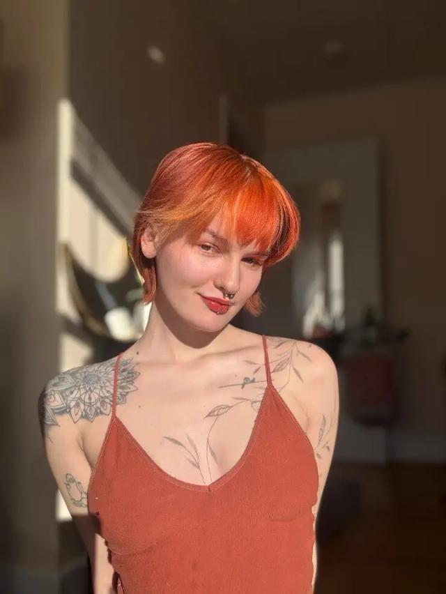 Emily CiCi 🧡