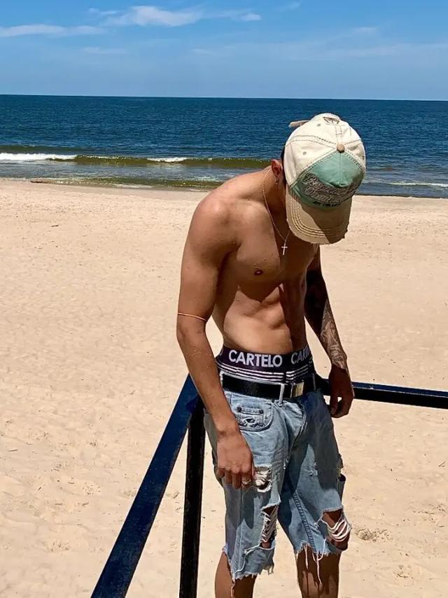 Alex8inches 🇺🇾 🇦🇷 🇧🇷
