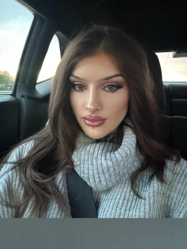 J ✨