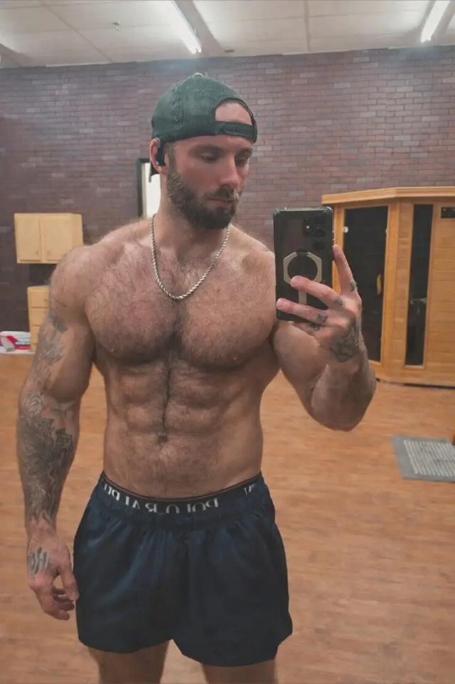 Mr. Hardwood222