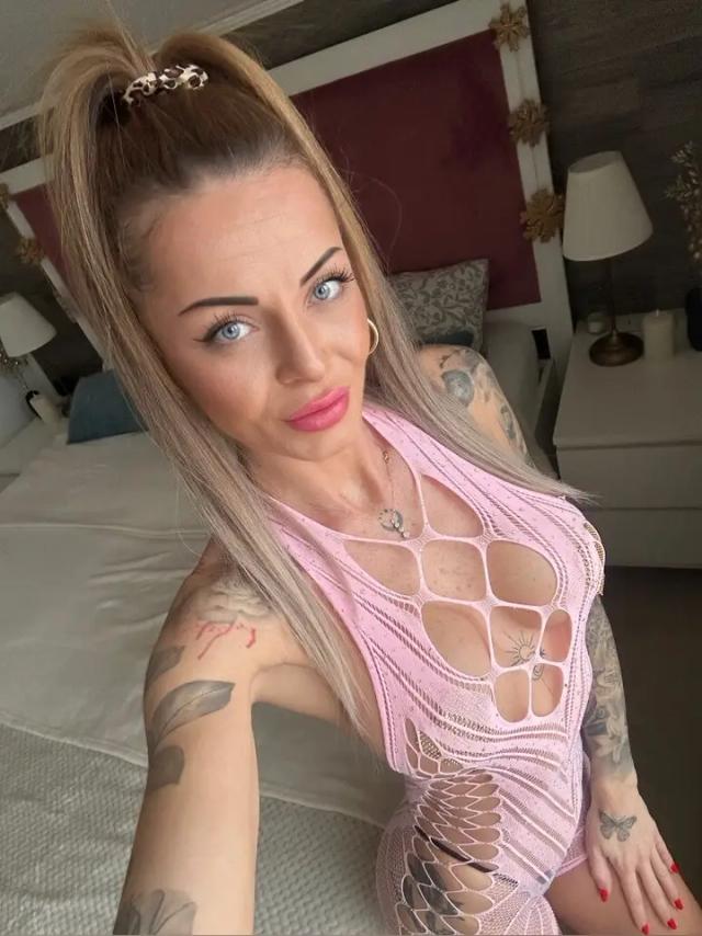 Lory_tatt