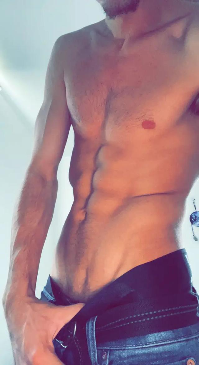 Callmedestroyer;)