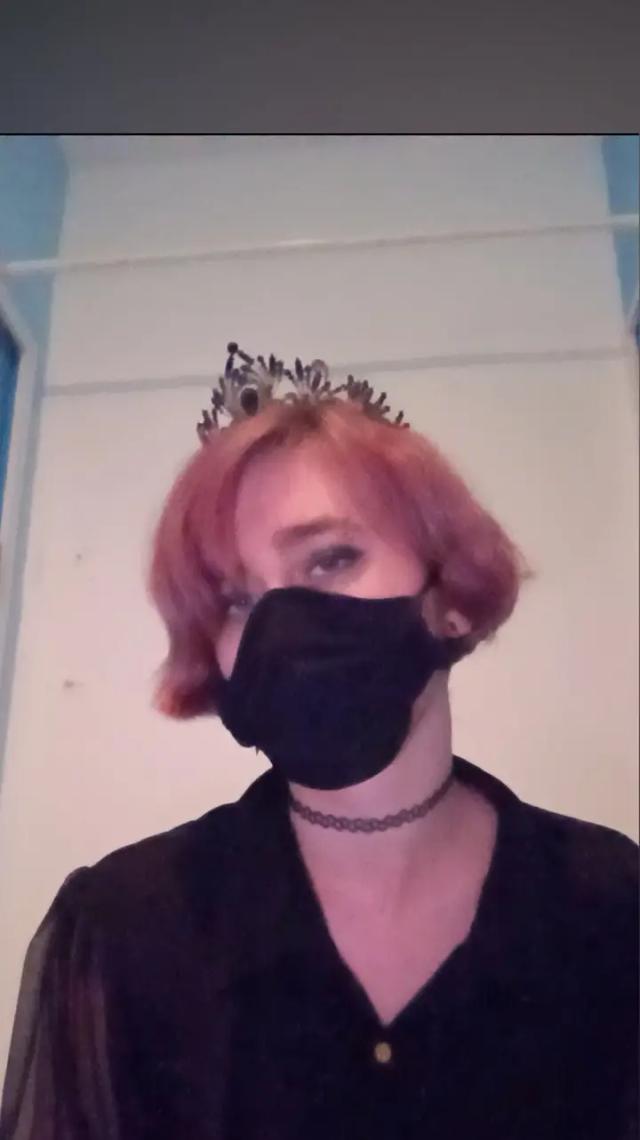 Sleepy femboii 😈 🏳️‍⚧️