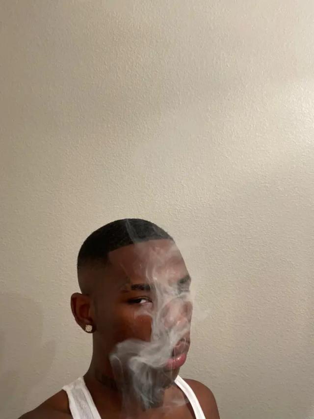 Dwayne  foreign