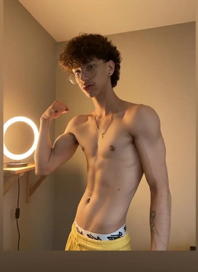 𝔅𝔯𝔶𝔞𝔫🧑🏻‍🦱