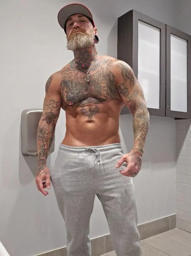 Inked daddy
