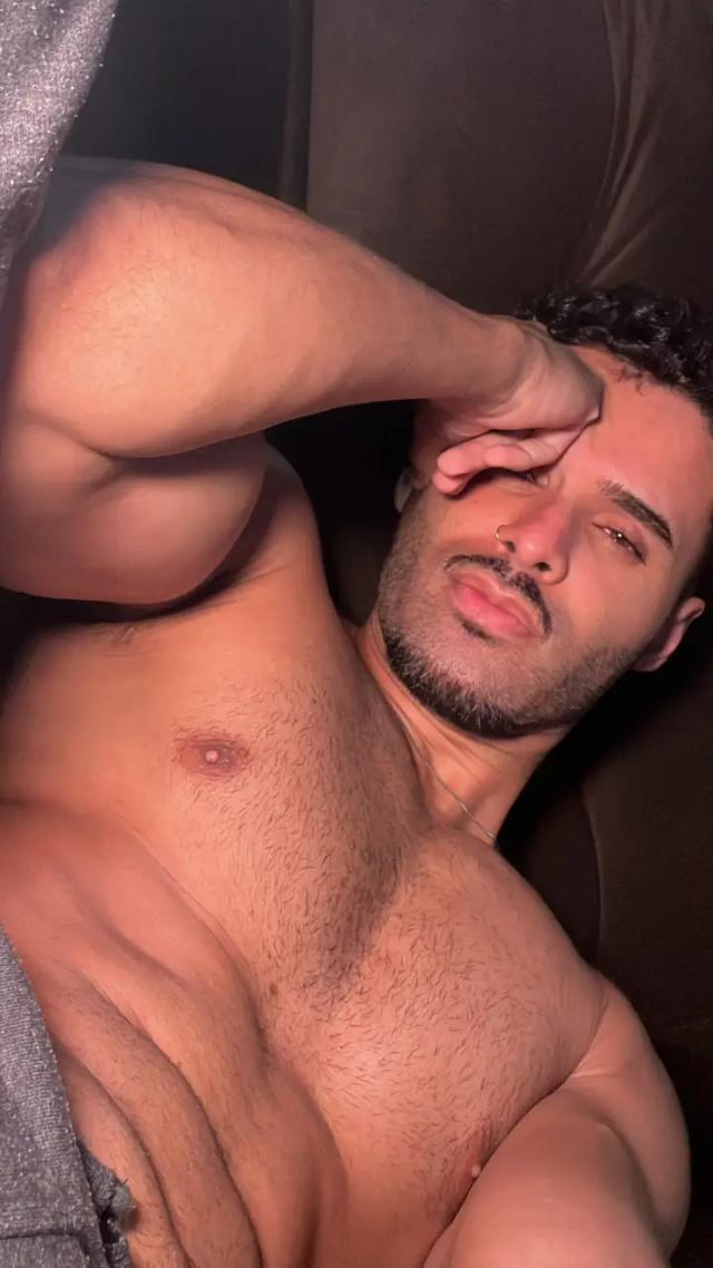 GM