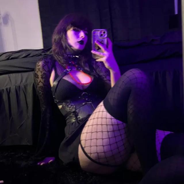 Tall Freya VIP