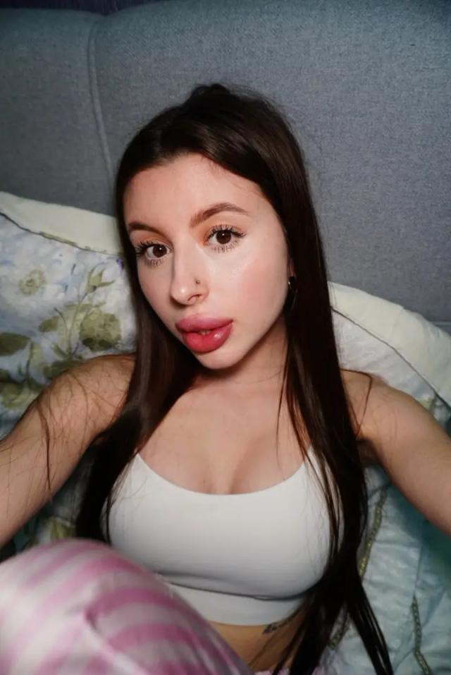 Julia Babe💜VIP PAGE💜