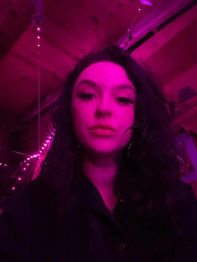 Holly Pop
