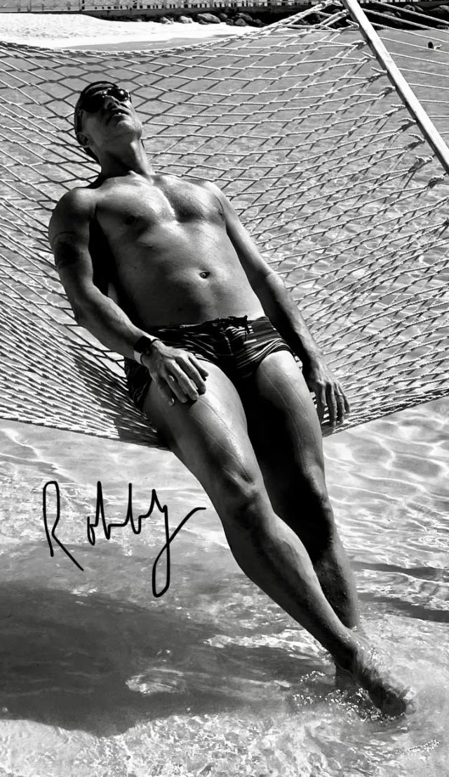 🏝️ ROBBY - Free !!